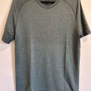 Lululemon Metal Vent Short-Sleeve Shirt